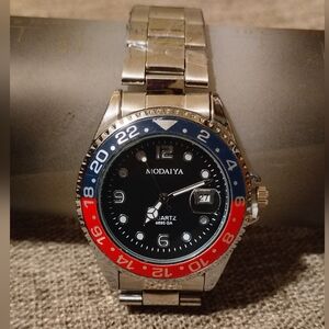 Modaïya Silver and Black Quartz Watch